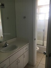 16118 NE 21st Ave in North Miami Beach, FL - Building Photo - Building Photo