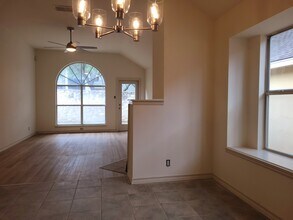 1115 Thrush Ridge in San Antonio, TX - Building Photo - Building Photo