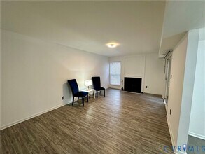 70 Summer E in Williamsburg, VA - Building Photo - Building Photo