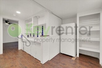 1827 T St in Sacramento, CA - Building Photo - Building Photo