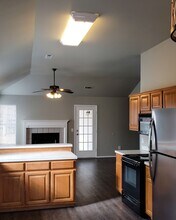 1495 Greenleaf Dr in Fayetteville, AR - Building Photo - Building Photo