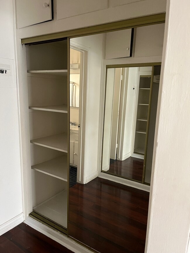 827 N Hudson Ave in Los Angeles, CA - Building Photo - Building Photo