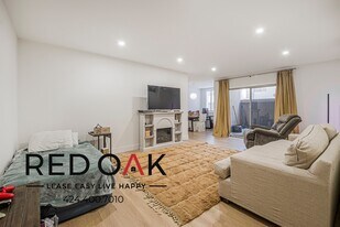 927 Kings Rd in West Hollywood, CA - Building Photo