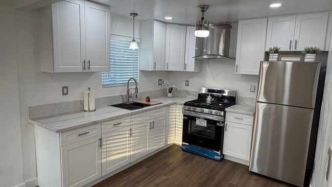 6506 Regent St in Huntington Park, CA - Building Photo - Building Photo