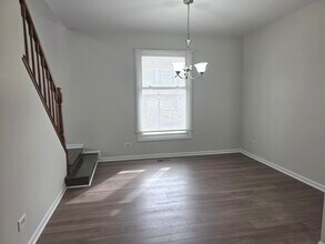 2549 College Hill Cir in Schaumburg, IL - Building Photo - Building Photo