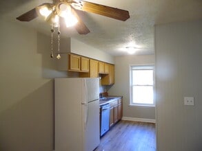 1574 Kilkenny Dr in Lexington, KY - Building Photo - Building Photo