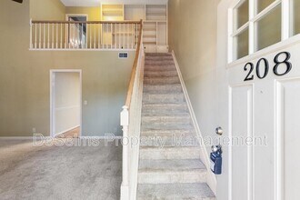 208 Cottage Pl in Nashville, TN - Building Photo - Building Photo