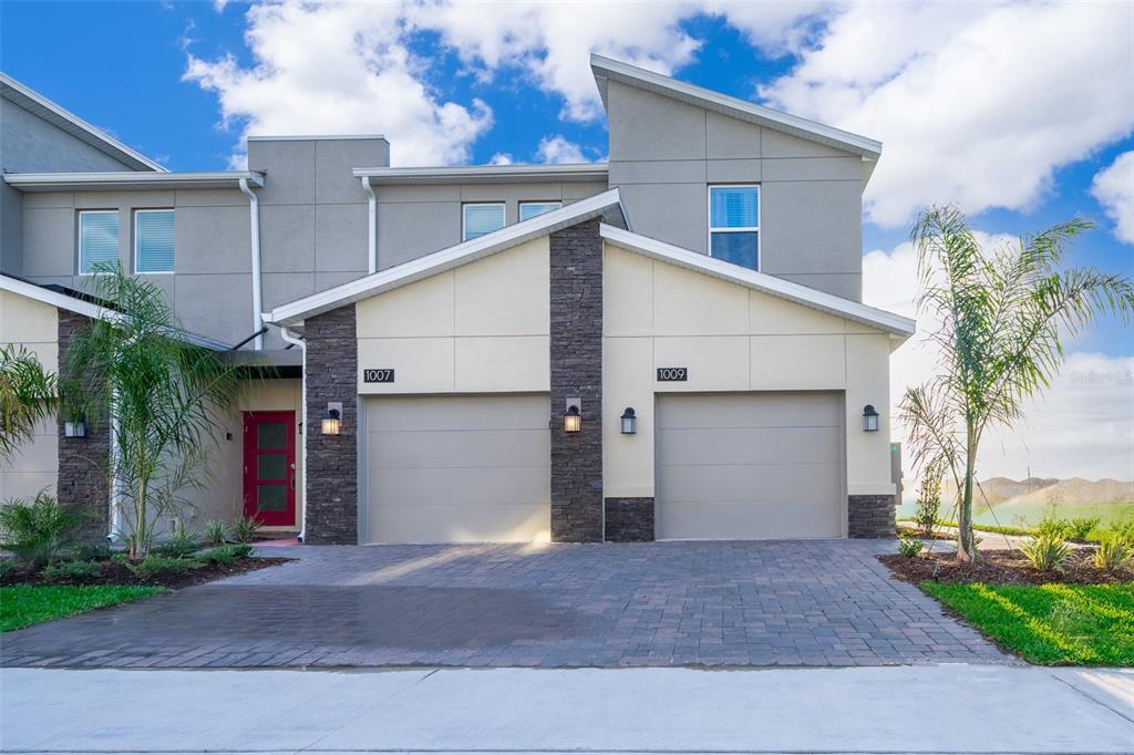 1009 Splash Shot Pl in Davenport, FL - Foto de edificio