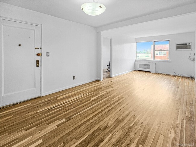 138-33 Jewel Ave in Queens, NY - Building Photo - Building Photo