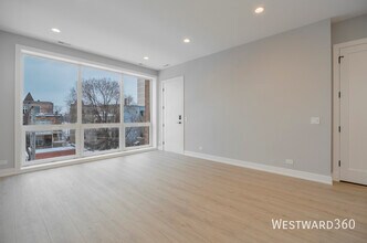 3738 S Calumet Ave in Chicago, IL - Building Photo - Building Photo