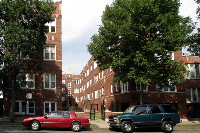 6506-6510 N Ashland Ave in Chicago, IL - Building Photo - Building Photo