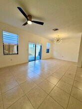 405 NE 208th Terrace in North Miami Beach, FL - Building Photo - Building Photo