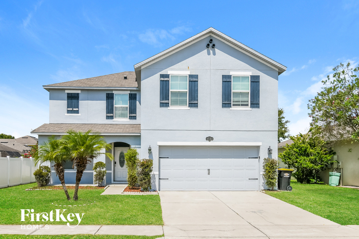 1753 Van Gogh Dr in Auburndale, FL - Foto de edificio