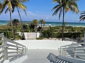5161 Collins Ave, Unit 214 in Miami Beach, FL - Building Photo