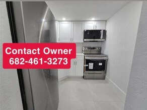 801 NW 47th Ave in Miami, FL - Building Photo - Building Photo