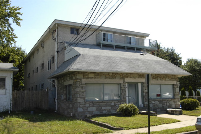 239 Centre Ave in Penndel, PA - Building Photo - Building Photo