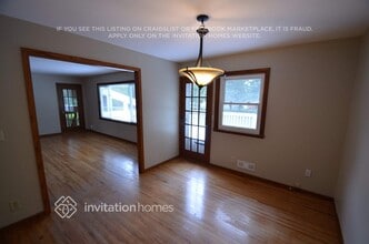 124 Oakwood Rd in Apple Valley, MN - Building Photo - Building Photo