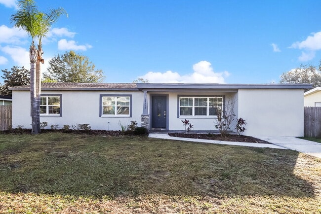 property at 10209 N Fleetwood Dr