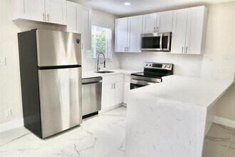 110 SW 20th Ave in Fort Lauderdale, FL - Building Photo - Building Photo