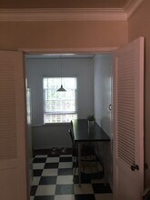 5772 W Olympic Blvd in Los Angeles, CA - Building Photo - Building Photo