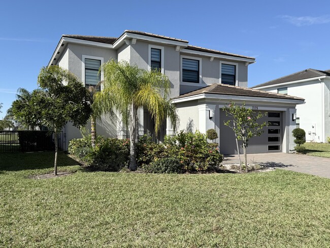 7175 Villamar Way in Greenacres, FL - Building Photo - Building Photo