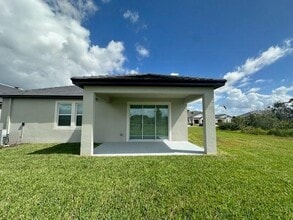32087 Griffin Sands Ln in San Antonio, FL - Building Photo - Building Photo