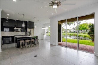 14446 Mirabelle Vista Cir in Tampa, FL - Building Photo - Building Photo