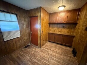 208 Stroup St in Danville, IL - Building Photo - Building Photo