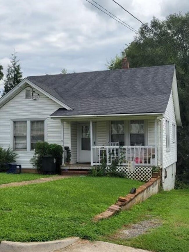 property at 605 Newberne St