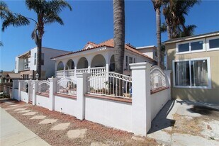 2078 Harrison Ave in San Diego, CA - Building Photo