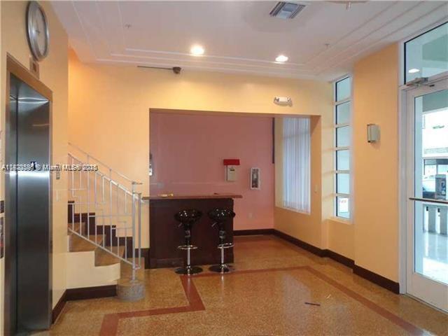 7326 Collins Ave in Miami Beach, FL - Building Photo - Building Photo