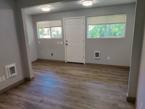 316 127th St S in Parkland, WA - Foto de edificio - Building Photo