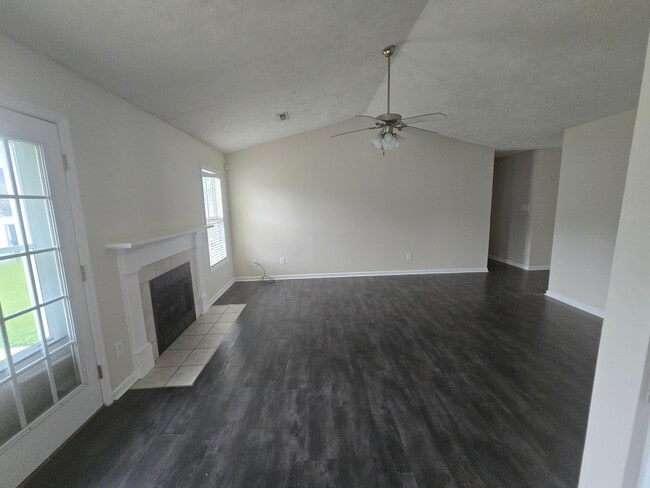 1407 Oldstead Dr in Fayetteville, NC - Building Photo - Building Photo