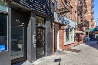 88 W Third St in New York, NY - Foto de edificio - Building Photo