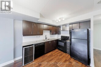 190-190 Borough Dr in Toronto, ON - Building Photo - Building Photo