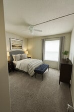 Villa Rodriguez in San Antonio, TX - Foto de edificio - Building Photo