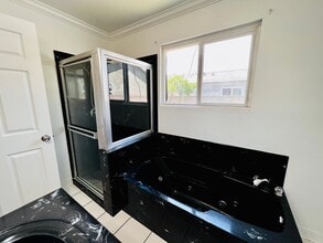 2258 E 65th St in Long Beach, CA - Building Photo - Building Photo