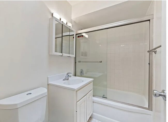 422 Ridge Rd in Wilmette, IL - Building Photo - Building Photo