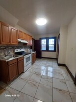 442 N Main St in Gloversville, NY - Building Photo