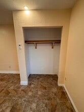 1116 Delwood Ave in Bakersfield, CA - Building Photo - Building Photo
