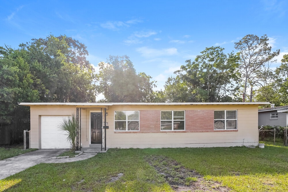 2919 Holly Point Dr in Jacksonville, FL - Building Photo