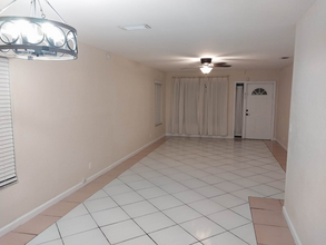 237 NW 8th Ct in Pompano Beach, FL - Building Photo - Building Photo