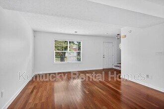 1104 Rolfe Ln in Lexington, KY - Building Photo - Building Photo