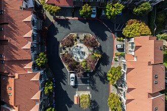 Ballantrae Square in Bellevue, WA - Building Photo - Building Photo