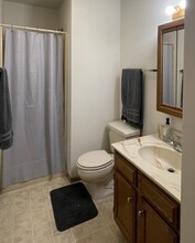 1717 S Buffstone Ct in Bloomington, IN - Foto de edificio - Building Photo