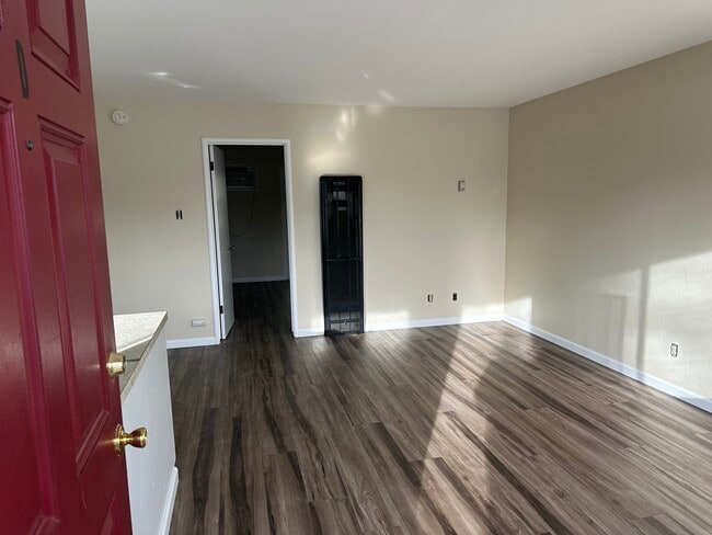 2423 North Ave, Unit Unit D in Chico, CA - Building Photo - Building Photo