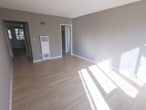 2807 Victory Blvd-Unit -C in Burbank, CA - Building Photo - Building Photo