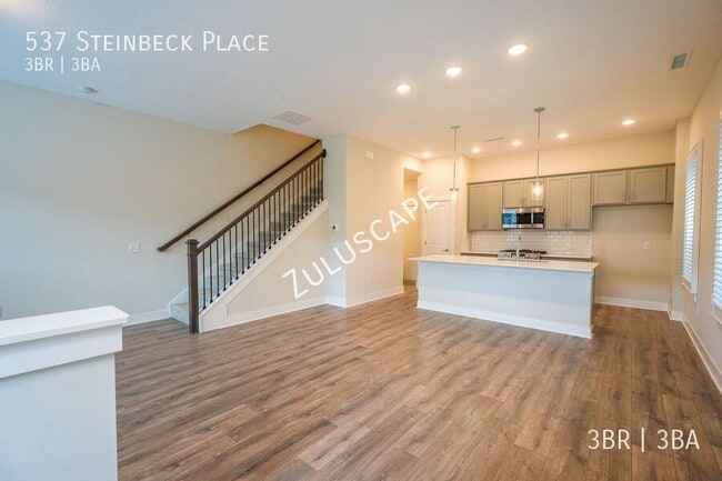 537 Steinbeck Pl in Carmel, IN - Building Photo - Building Photo