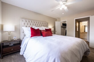 Pines of Woodforest in Houston, TX - Building Photo - Interior Photo