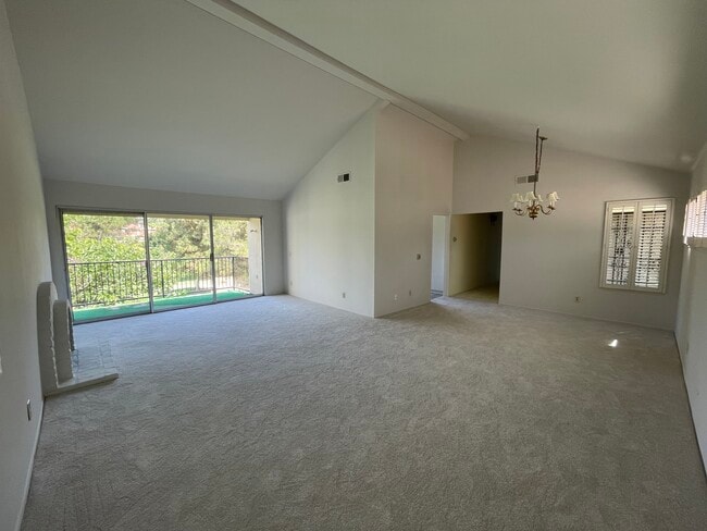17485 Plaza Del Curtidor, Unit 191 in San Diego, CA - Building Photo - Building Photo